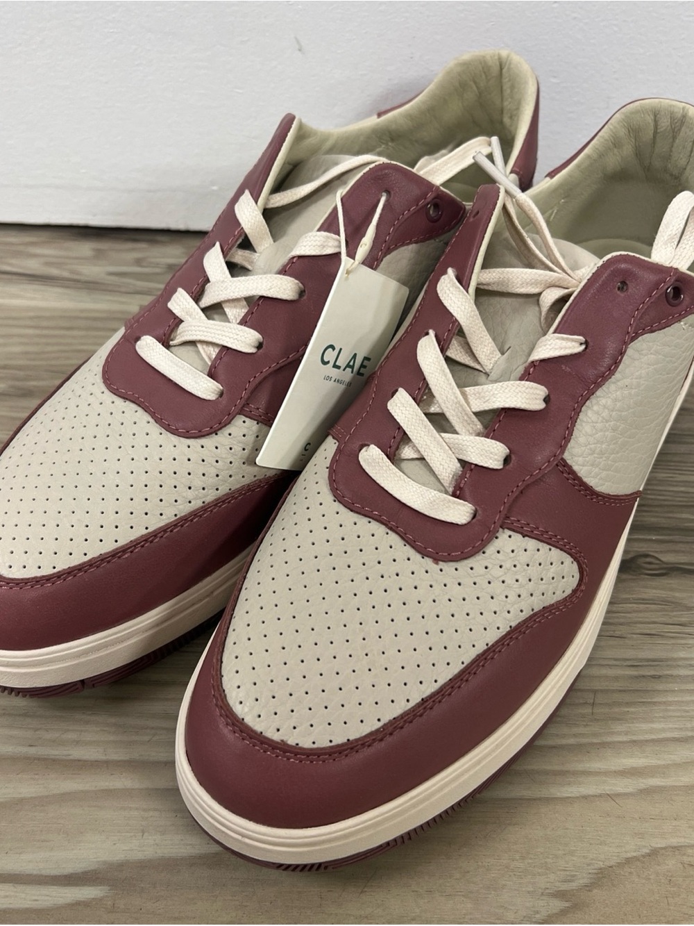 CLAE Panama Leather Malone Sneakers Off White/Mauve US 10.5/ EU 43.5 NWOB $190